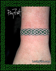 Celtic knot bracelet on a wrist with 'Lucky Fish' branding.