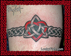Heart Triskele Band Celtic Tattoo Design armband with LuckyFish branding